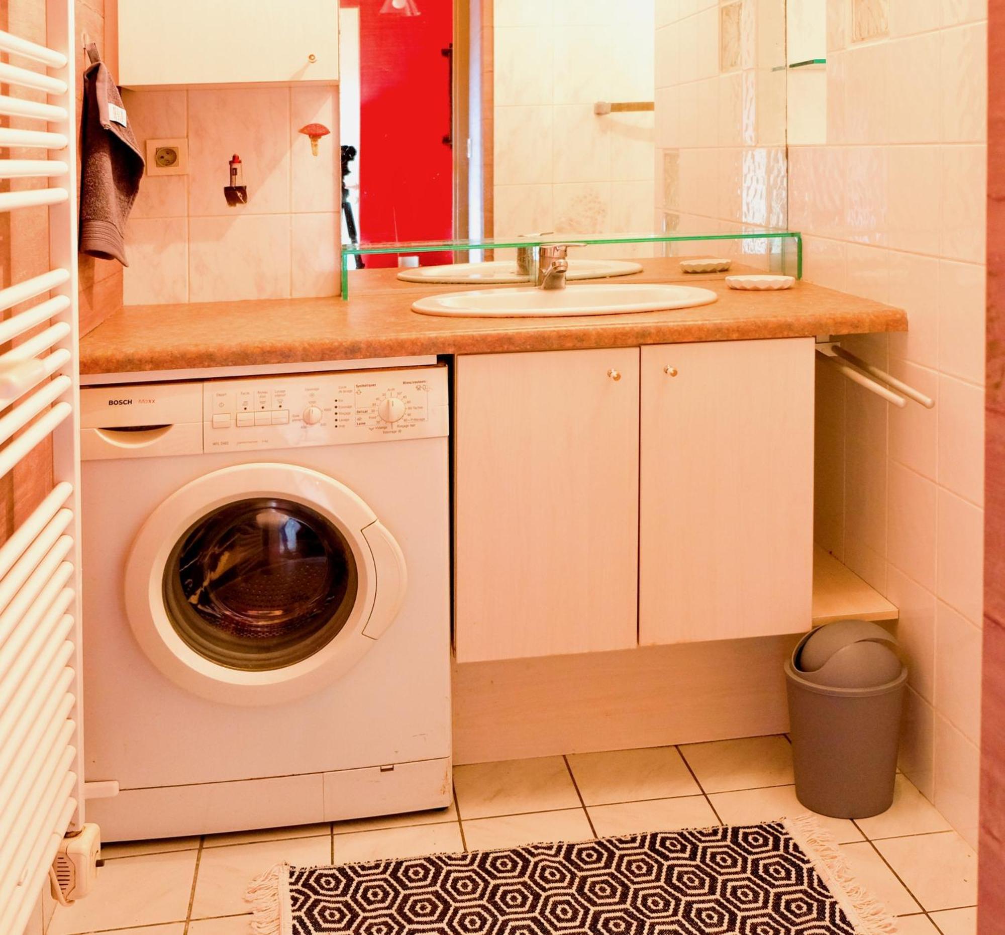 Appartement Lumineux, 80m2, Au Calme, 10mn A Pieds De La *