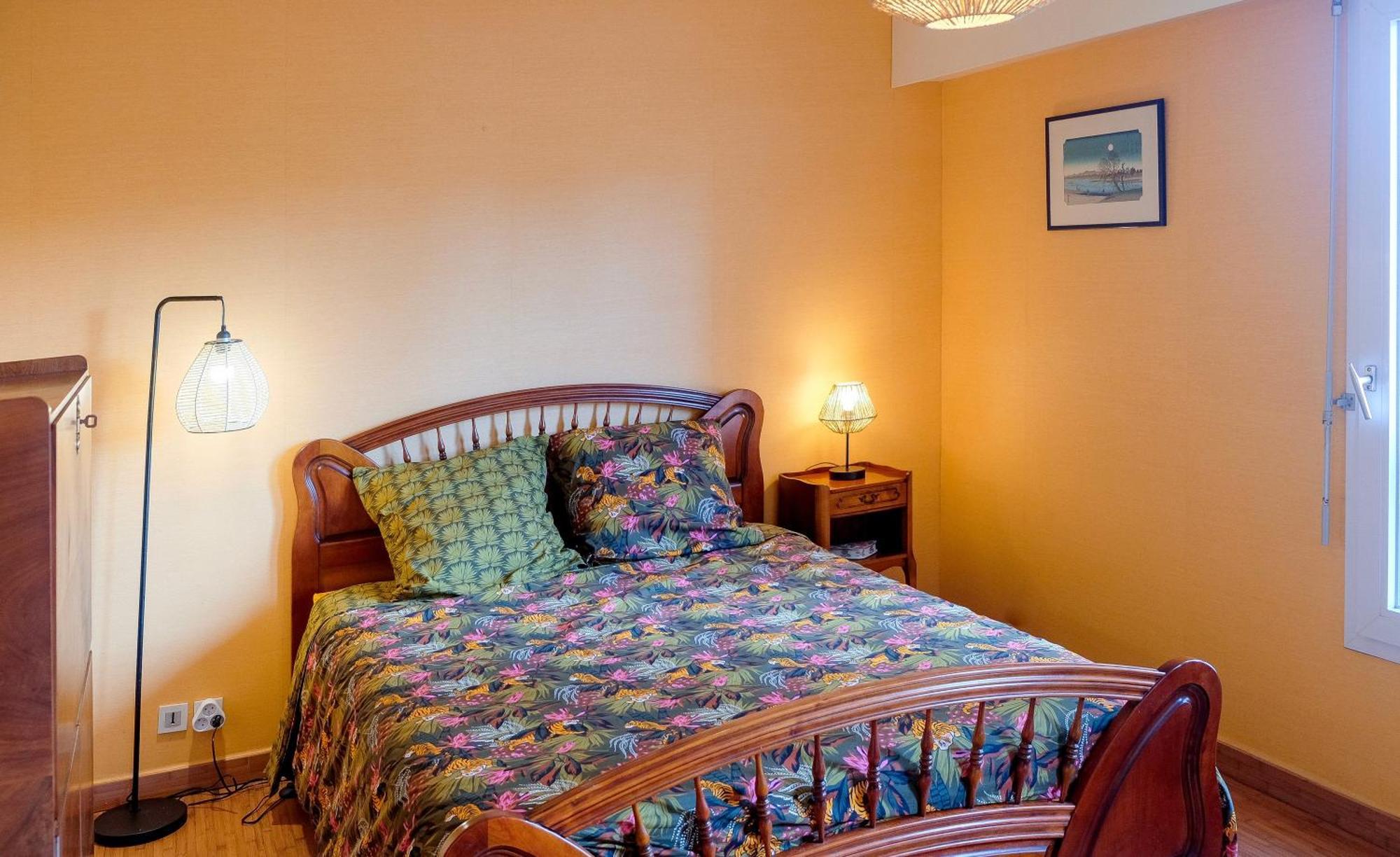 Apartment Lumineux, 80m2, Au Calme, 10mn A Pieds De La